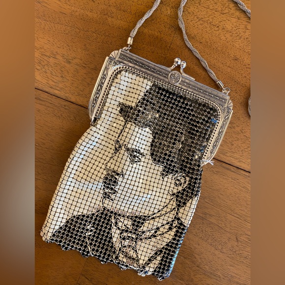 COMING SOON!! Rare Vintage Whiting & Davis Charlie Chaplin Mesh Bag 🎩 - Picture 5 of 16